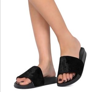 VELVET OPEN TOE FOOTBED FLAT SLIDE
